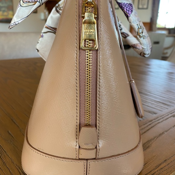 Prada saffiano nude bag - Picture 6 of 11